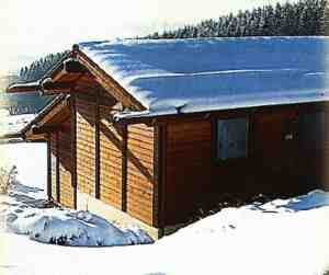 Außenansicht Haustyp Sioux im Winter